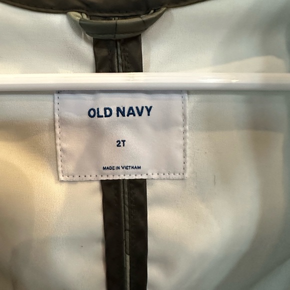 Old Navy Green Camouflage Kids Raincoat - Picture 6 of 7